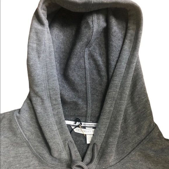 VS Victoria’s Secret Gray Graphic Hoodie Cropped Sweatshirt Soft Fleece S NWT - Picture 4 of 4